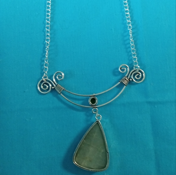 Aquamarine Green Topaz 925 Silver Plated Gemstone Necklace - Picture 3 of 5
